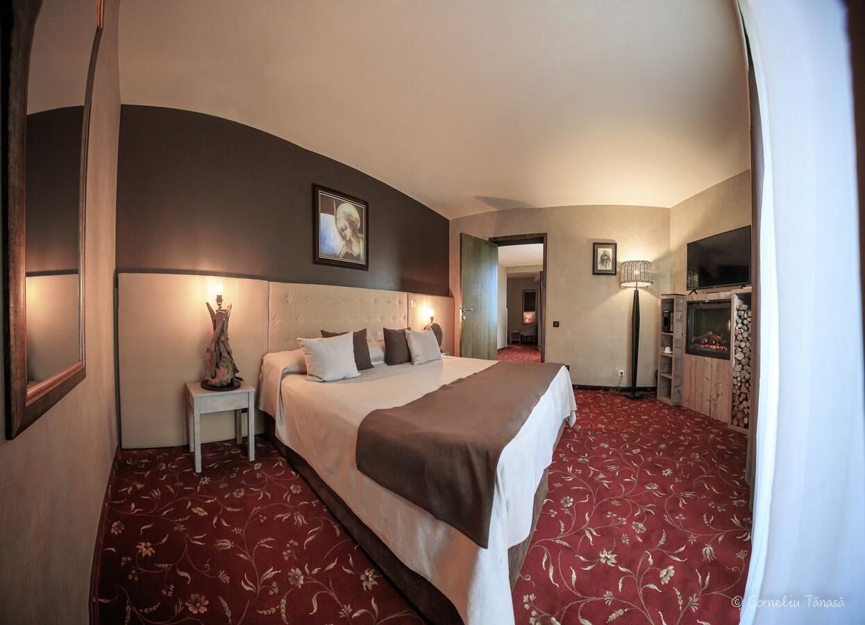 Курортные отели Alpin Resort Hotel Пояна-Брашов-19