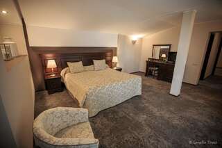 Курортные отели Alpin Resort Hotel Пояна-Брашов Президентские апартаменты-2
